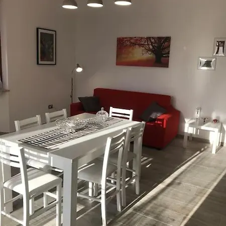 Trilocale “il Regio” 別荘 モンテスクダイオ